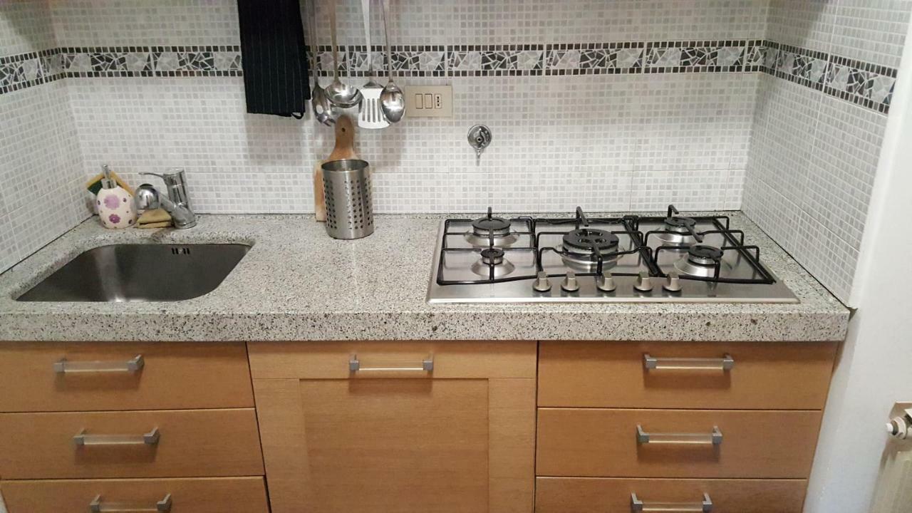 רומא Trastevere Apartment מראה חיצוני תמונה