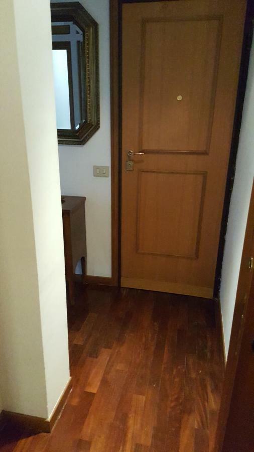 רומא Trastevere Apartment מראה חיצוני תמונה